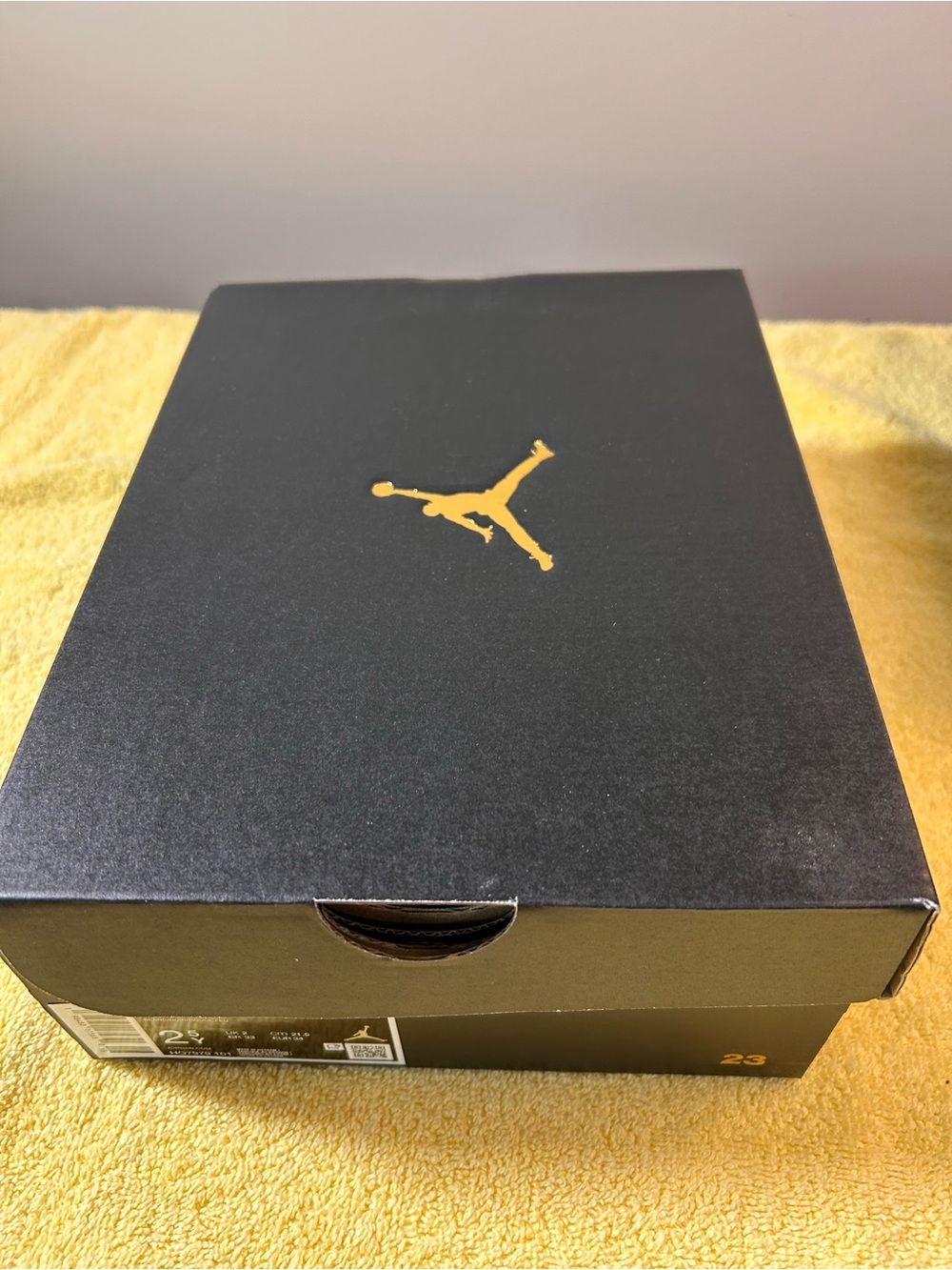Nike Kids White Black Red Air Jordan Style Sneakers authentic  with receipt - Picture 9 of 10